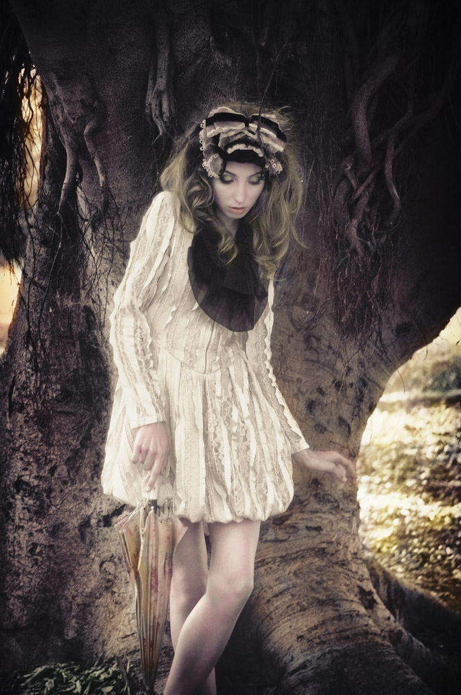 Bows, Lace and a brolley - Editorial Fashion Photography on Location, Sydney, Alice's Dreamtime, Lost - By Photographer Kent Johnnson.