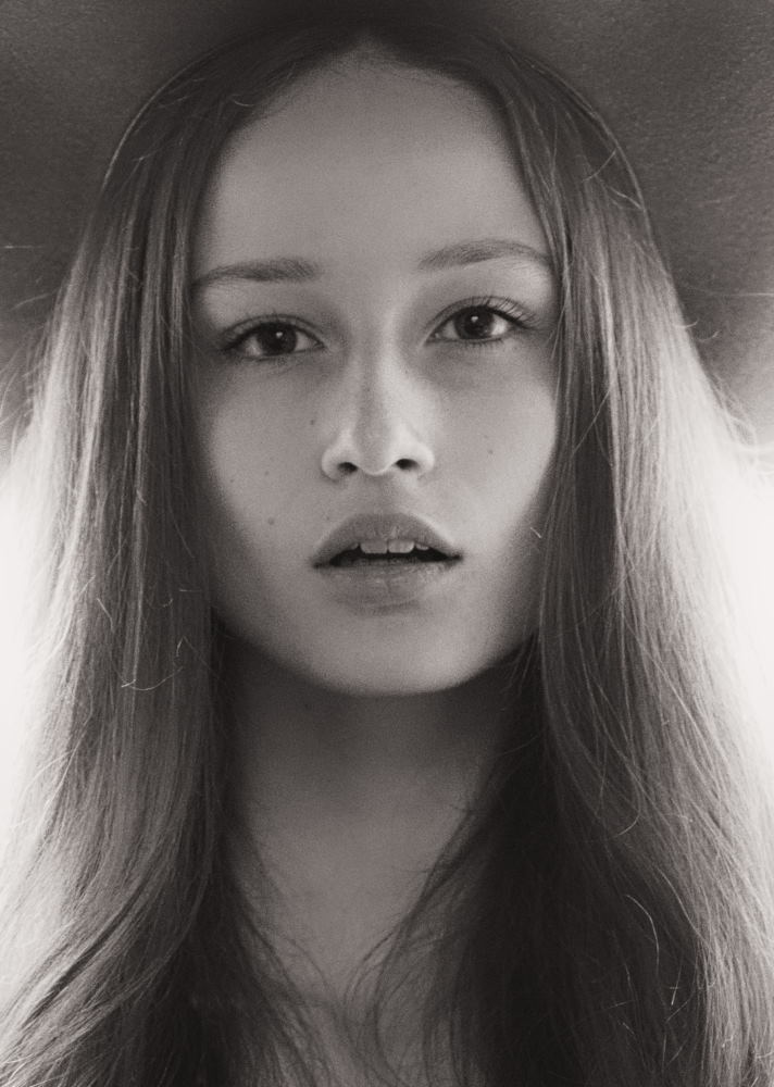 Prague agency model - Modelling Portfolio headshots for Fashion, Fitness, Beauty for women and men.