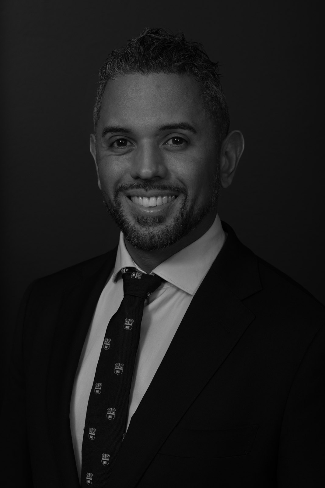 Sydney portrait photographer - Fashionable studio business portraits by Kent Johnson.