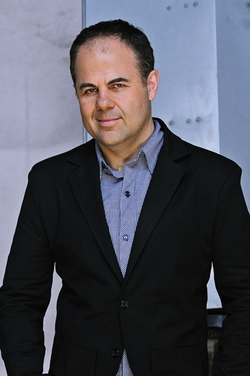 Media Portrait of Sydney presenter Yianni Zinonos - TVS Yiannis City Life. Photographed by Kent Johnson.