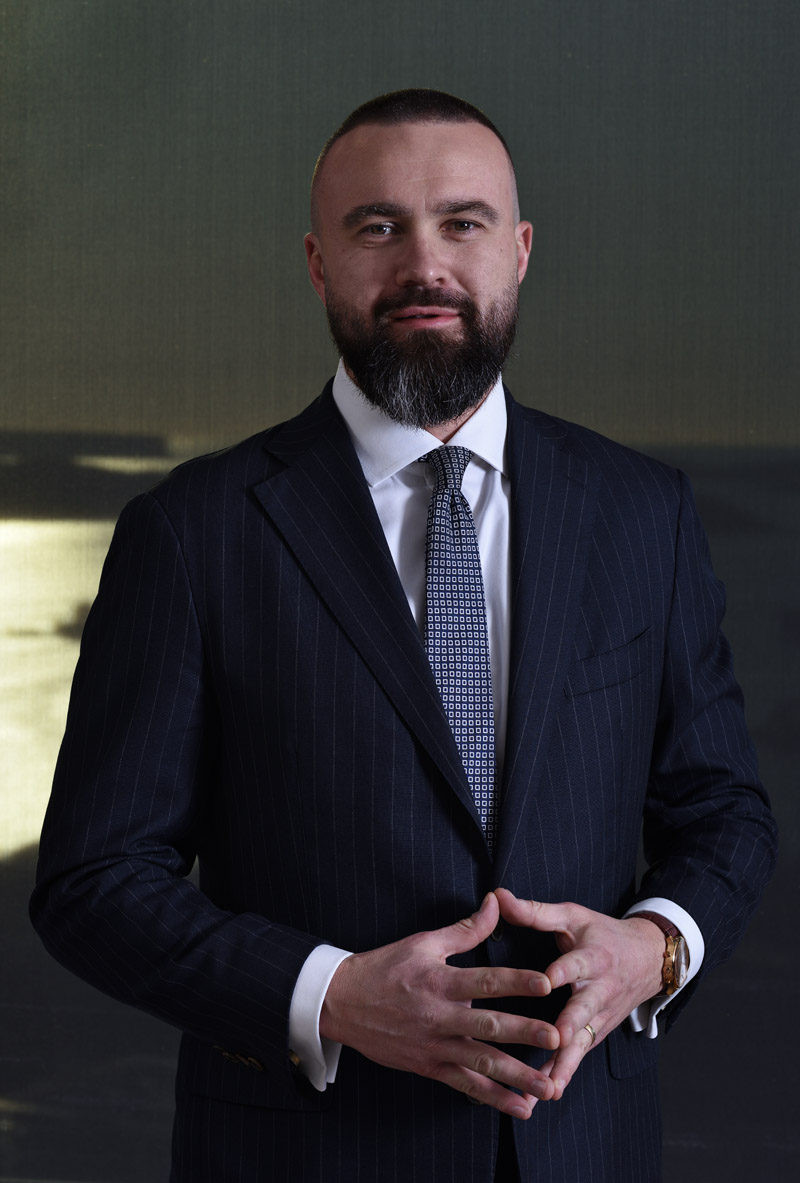 Business Portraits On-site in the Sydney CBD for Wealth Managment Partners YWM. Corporate Business portrait photography by Kent Johnson.